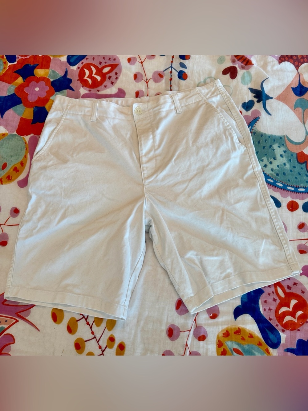 Calvin Klein White Flat-Front Chino Men's Shorts Men's 34
